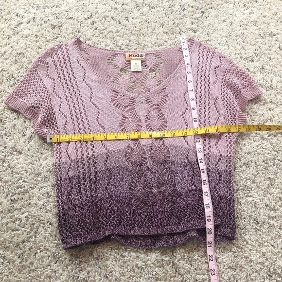 🆕 Cropped knit short sleeve v neck sweater top - Picture 4 of 8